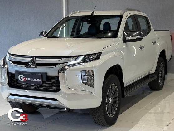MITSUBISHI L200 TRITON 2.4 16V TURBO DIESEL SPORT HPE-S CD 4P 4X4 AUTOMÁTICO MITSUBISHI L200 TRITON 2.4 16V TURBO DIESEL SPORT HPE-S CD 4P 4X4 AUTOMÁTICO